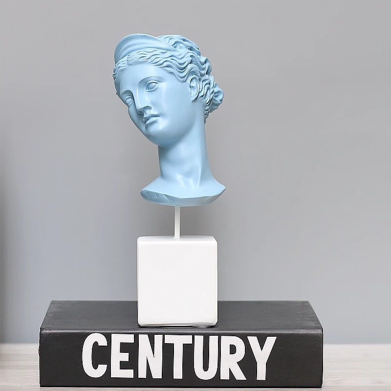 Ancient Greek hunting goddess Diana resin statue ornament Nordic home decoration Moon goddess Artemis sculpture